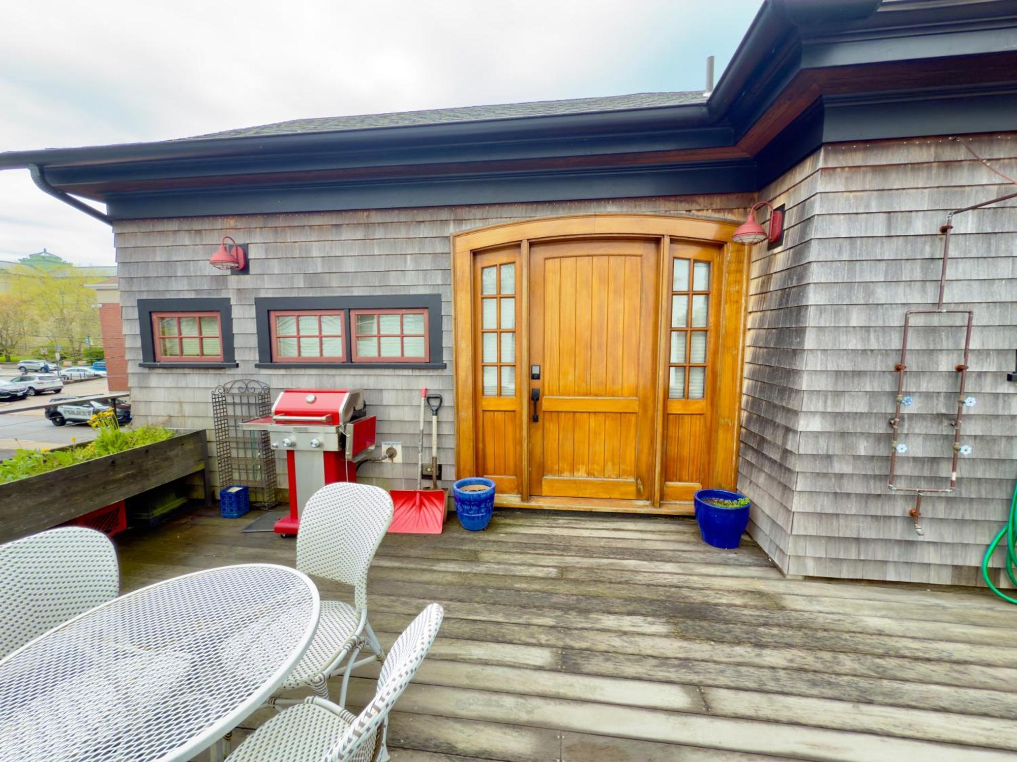 Magical Post And Beam Loft Downtown Newport! Hotel Exterior photo