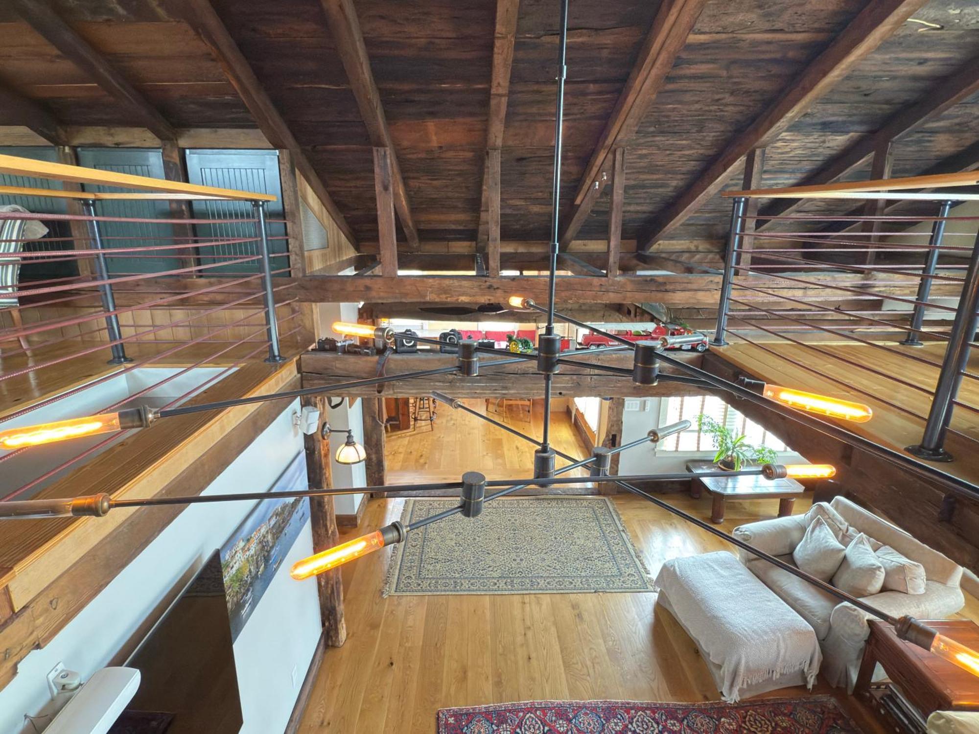Magical Post And Beam Loft Downtown Newport! Hotel Exterior photo